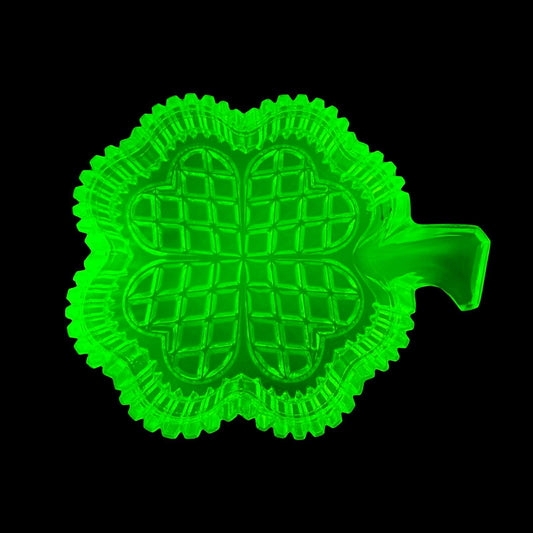 Uranium Glass (Four-Leaf Clover) Lucky Jewelry Box | Decorative Yellow Vaseline Trinket Container | It Glows Under UV Light | Vintage Plate