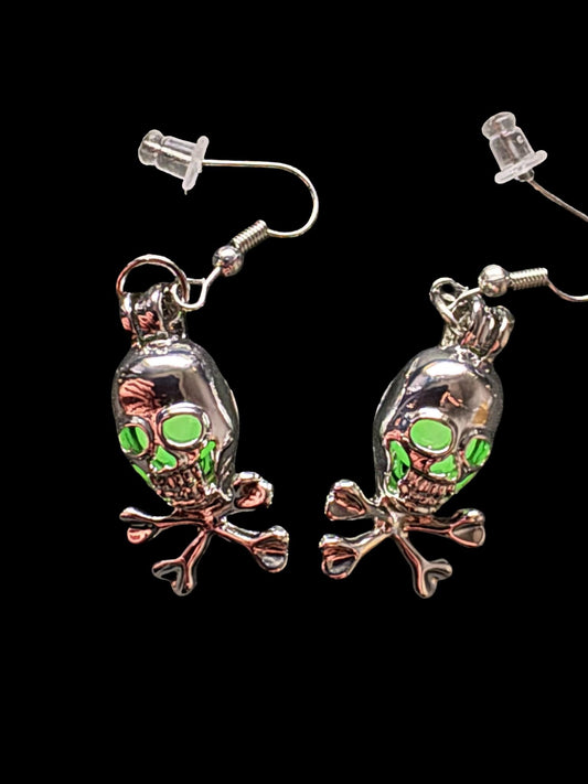 Green Glowing Skull Earrings – Neon Phosphorus Gothic Silver Jewelry, Perfect for Halloween, Parties & Dark Fashion Accessories