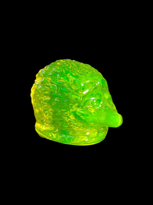 1930s Uranium Glass Hedgehog Figurine - Yellow Vaseline UV Light Glass Animal Statue - Glowing Fluorescent Depressive Glass Art