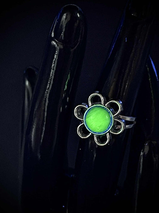 Uranium Glass (Flower) Ring (Adjustable Size) | Yellow Vaseline Jewelry of Daisy Plant | It Glows Green Under UV Light | Dark Silver Bloom