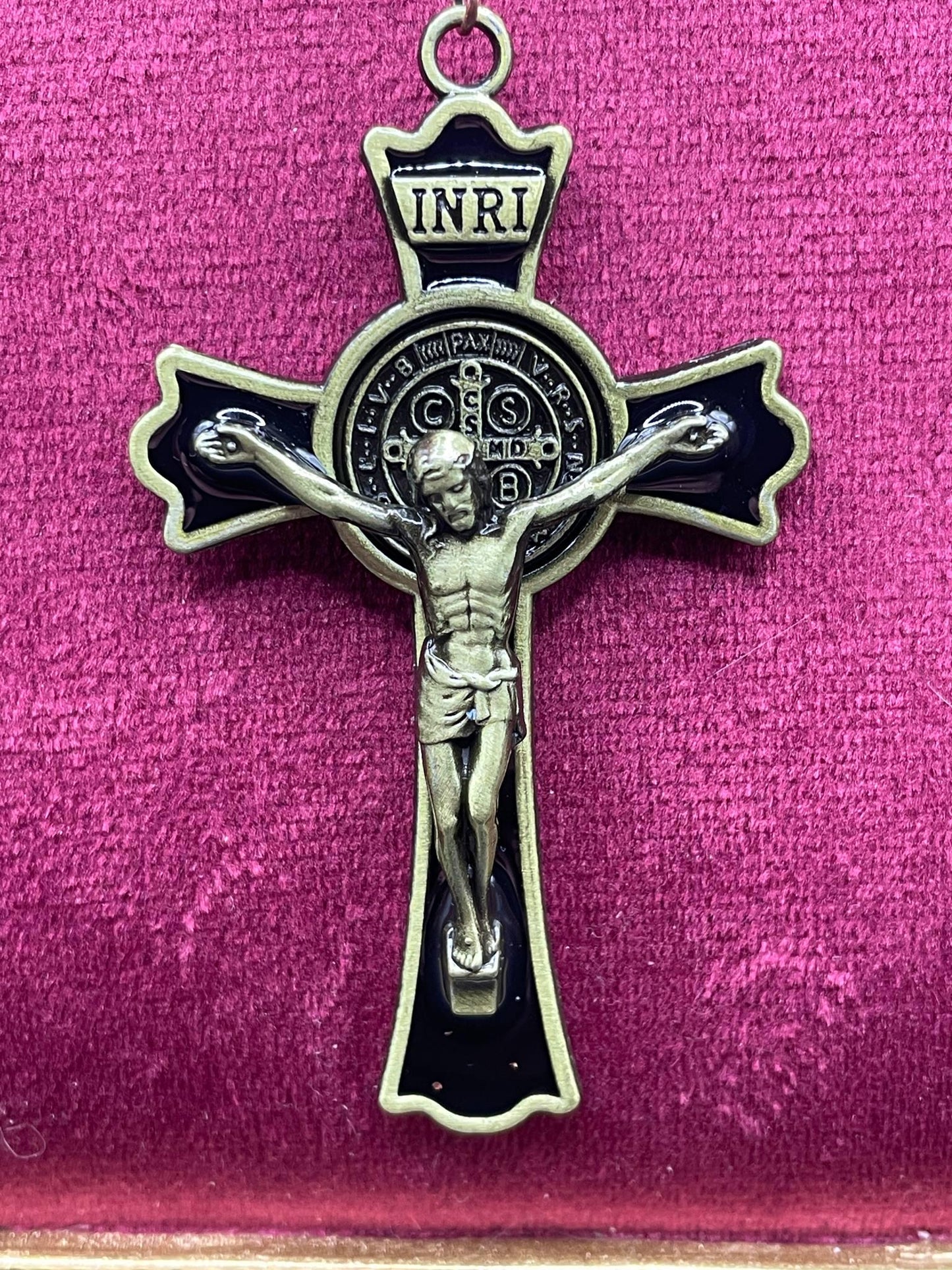 Jesus Rosary Made Of (Uranium Glass) | Green Fire-Polished Beads | Vaseline Bronze Necklace with Green-Black Crucifix | Glows Under UV Light
