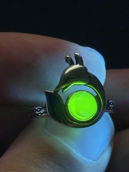 Uranium Glass (Fox) Ring | Resizable Yellow Vaseline Ring | It Glows Green Under UV Light | Metallic Glow-In-The-Dark Animal Jewelry
