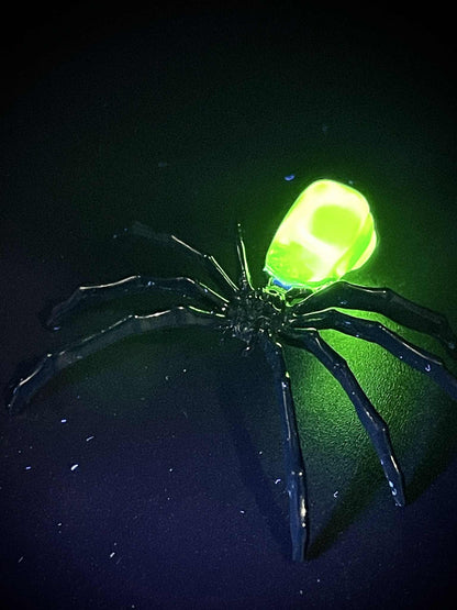 Uranium Glass (Spider) Figurine | Yellow Vaseline Glass Arachnid Statue | Eight-legged Wildlife Bug Animal | Glows Under UV Light