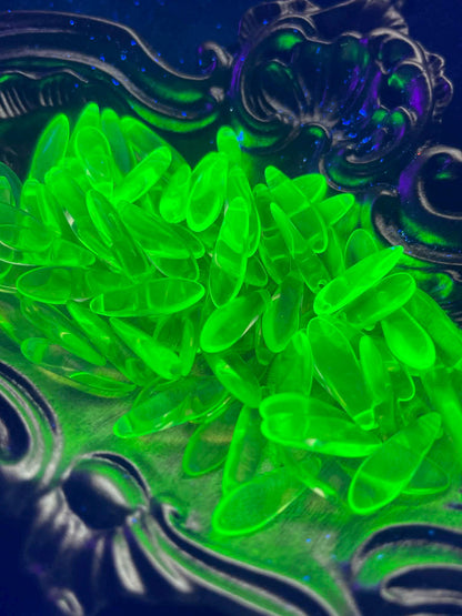 Uranium Glass (Dagger Beads 5x16 mm) Yellow Czech | UV Glowing Reactive Vaseline Glass | 10 pcs for Jewelry Making, DIY Crafts & Supplies