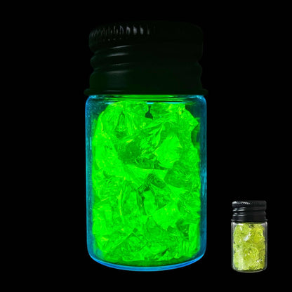 Bottle of Crushed Uranium Glass Shards – Glowing Vaseline Fragments – UV Reactive Vial Sample with Safe Radioactive Material for DIY Crafts