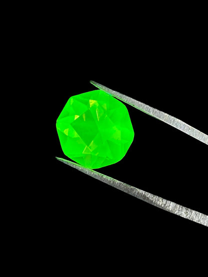 Uranium Glass (Faceted Gemstone) | Yellow 80130 Vaseline Glass | Glows in The Dark | Handmade Polished Gem For Jewelry Making, DIY Crafts