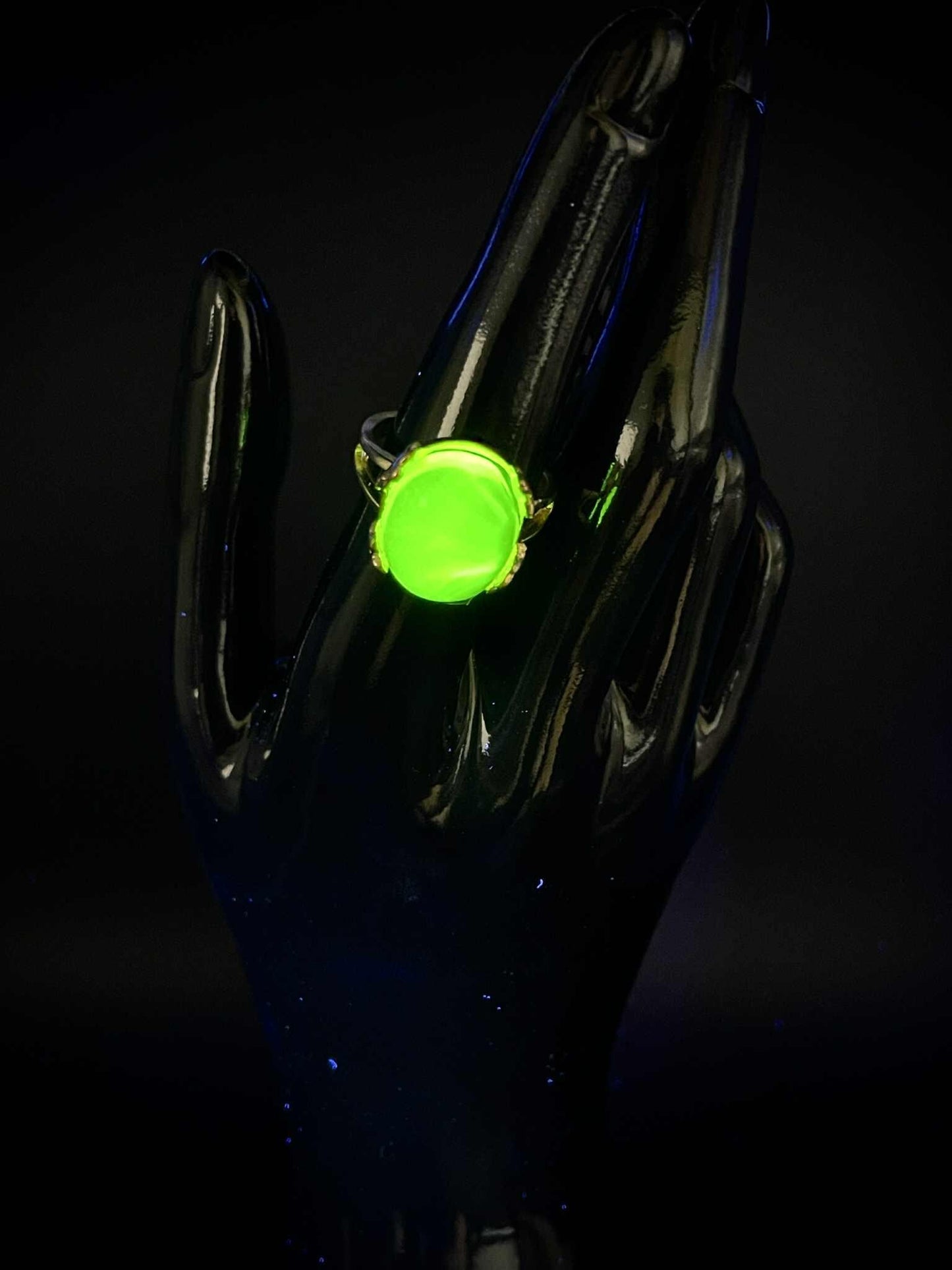 Uranium Glass Gold Ring (Adjustable Size) | Yellow Vaseline Oval Gemstone Jewelry | Glows Green Under UV Light | Magic Luminous Stone