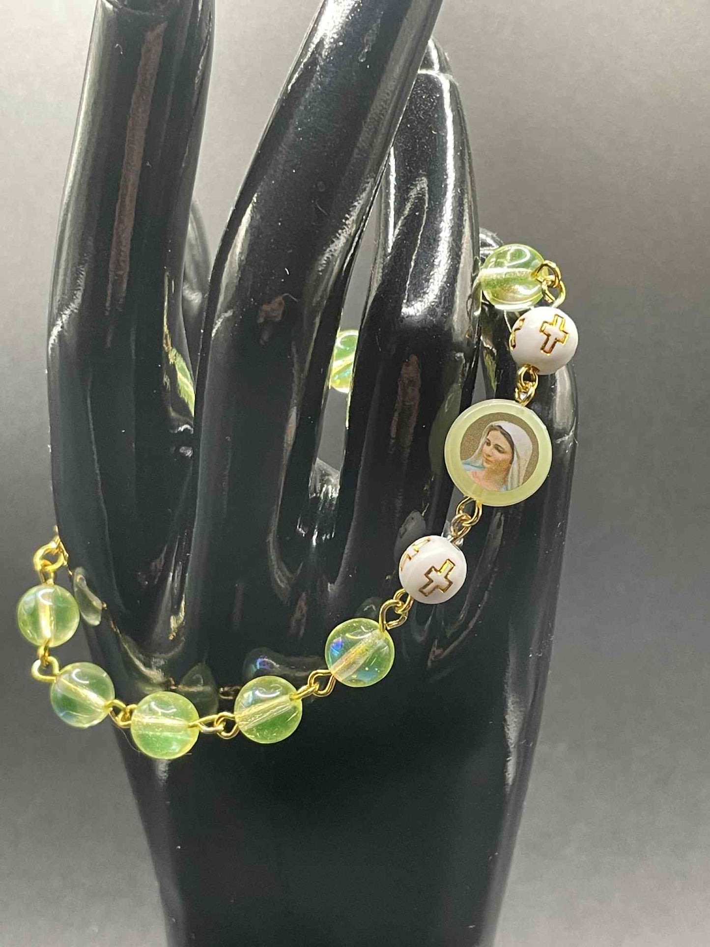 Glowing Religious Bracelet | Uranium Glass | Jesus & Virgin Mary | White/Gold Beads