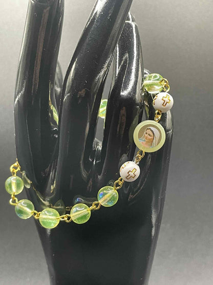 Glowing Religious Bracelet | Uranium Glass | Jesus & Virgin Mary | White/Gold Beads