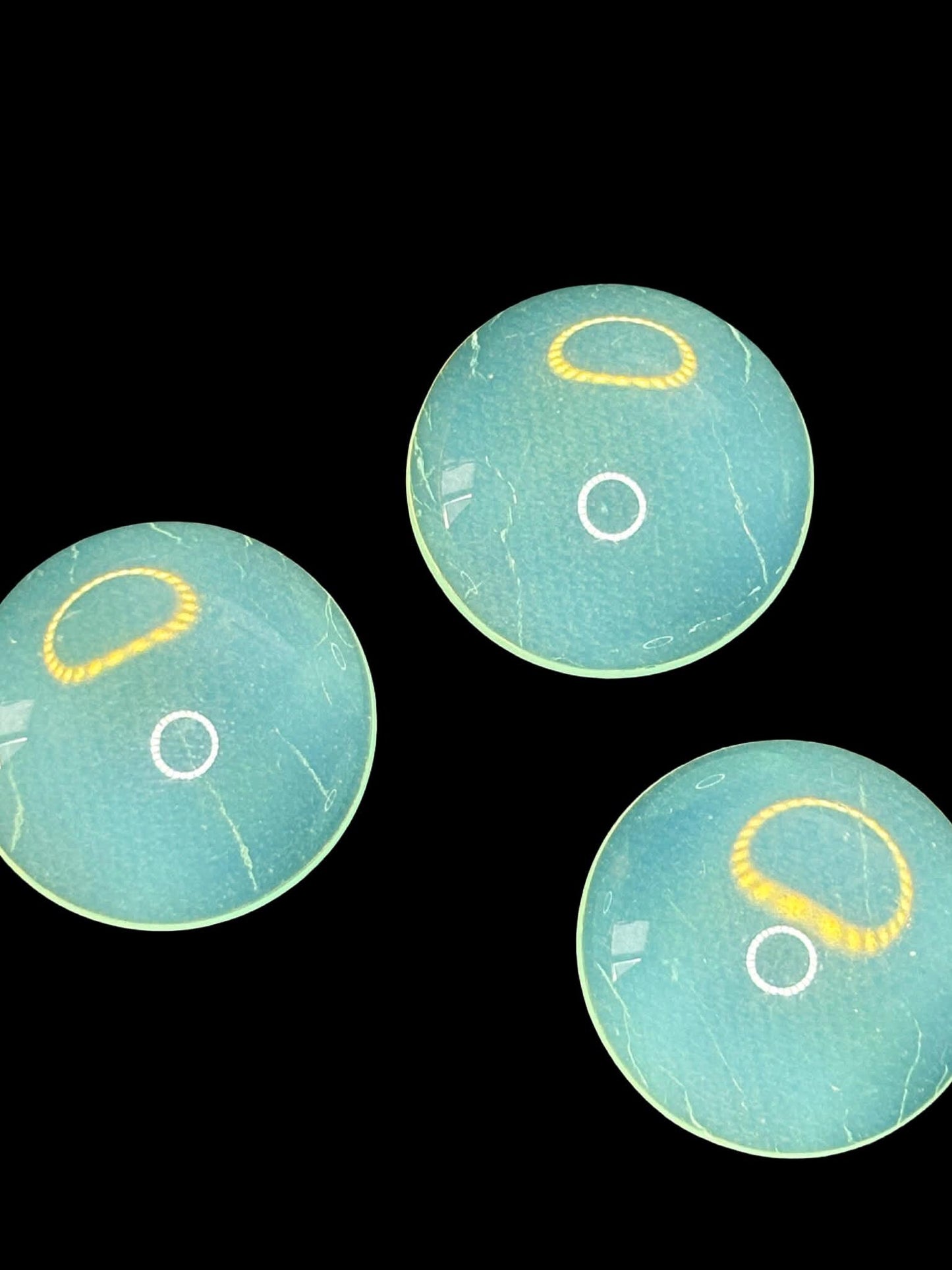 Uranium Glass (Cabochon) 18x18mm | UV Reactive | Round Opal for DIY Crafts