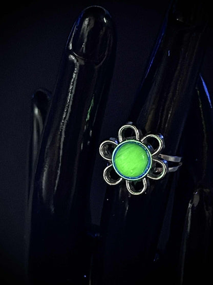 Uranium Glass (Flower) Ring (Adjustable Size) | Yellow Vaseline Jewelry of Daisy Plant | It Glows Green Under UV Light | Dark Silver Bloom