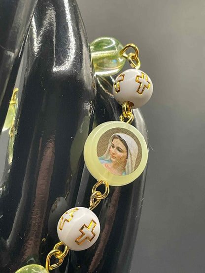 Glowing Religious Bracelet | Uranium Glass | Jesus & Virgin Mary | White/Gold Beads